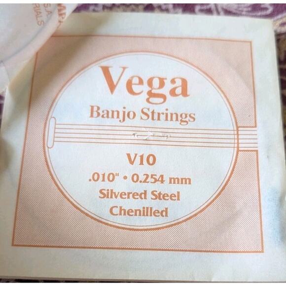 Vega Banjo Strings Set of 6 Silvered Steel Chenilled NOS - Picture 3 of 7